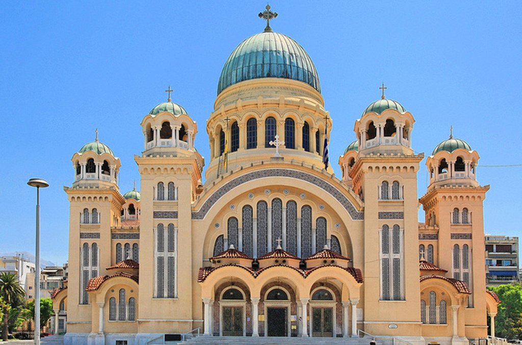 Αυτή είναι η μεγαλύτερη εκκλησία στην Ελλάδα – Χρειάστηκε 66 χρόνια για να φτιαχτεί (βίντεο)