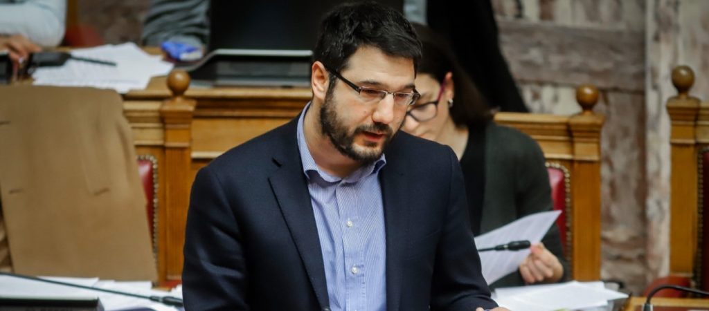 Ν.Ηλιόπουλος: «Το να επιτίθεσαι στον αντίπαλο με τη κατηγορία ότι ενθαρρύνει τον αντιεμβολιασμό θέλει “Πελώνειο” θράσος»