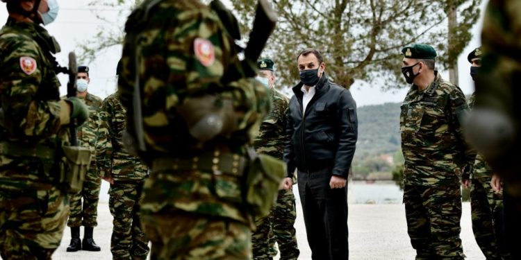 «Μήνυμα» ΥΕΘΑ από τη Λέσβο για τους ακρίτες