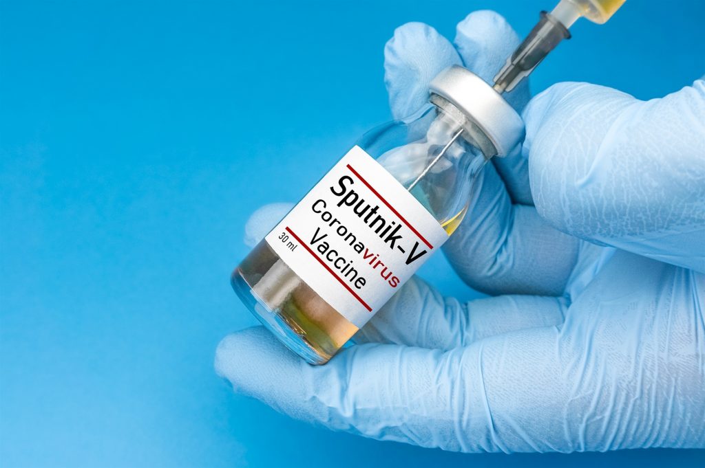 Sputnik V: Η Τσεχία σταματά να εξετάζει τον φάκελο για το ρωσικό εμβόλιο