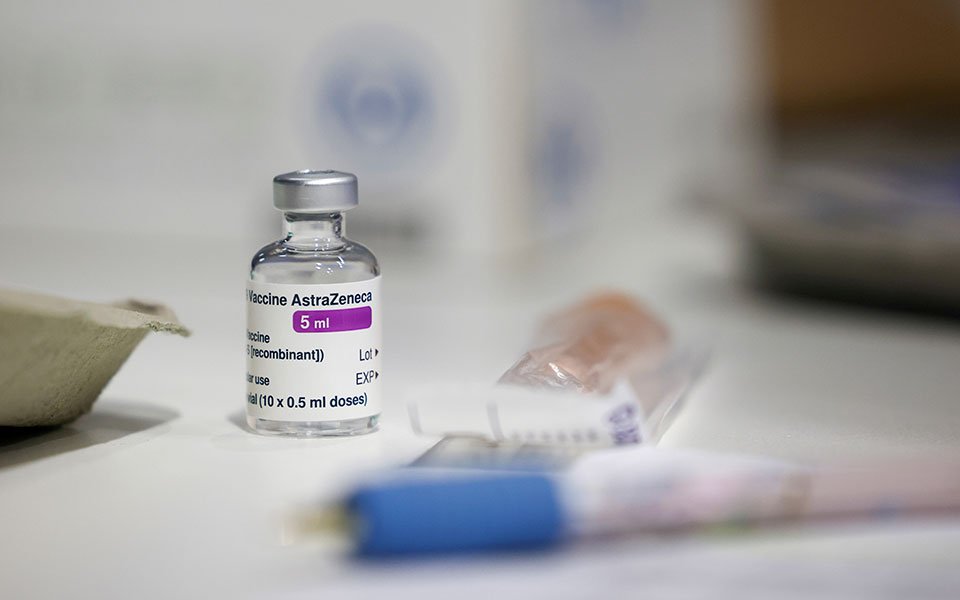 Τις επόμενες εβδομάδες η κατάθεση της αίτησης για την έγκριση του εμβολίου της AstraZeneca από τις ΗΠΑ