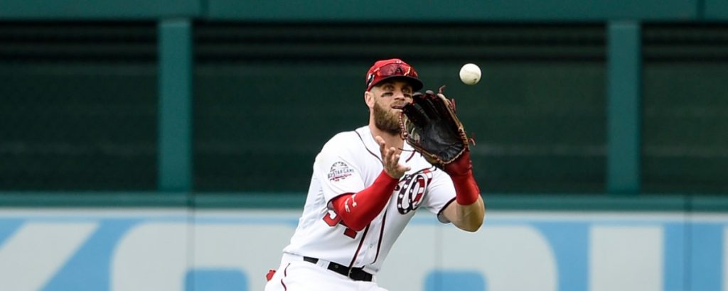 Σοκαριστικό: Αθλητής του μπέιζμπολ δέχεται το μπαλάκι με ταχύτητα 156 χλμ. την ώρα στο πρόσωπο (βίντεο)