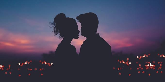 Τελικά υπάρχει έρωτας με την πρώτη ματιά; – Οι ψυχολόγοι απαντούν!