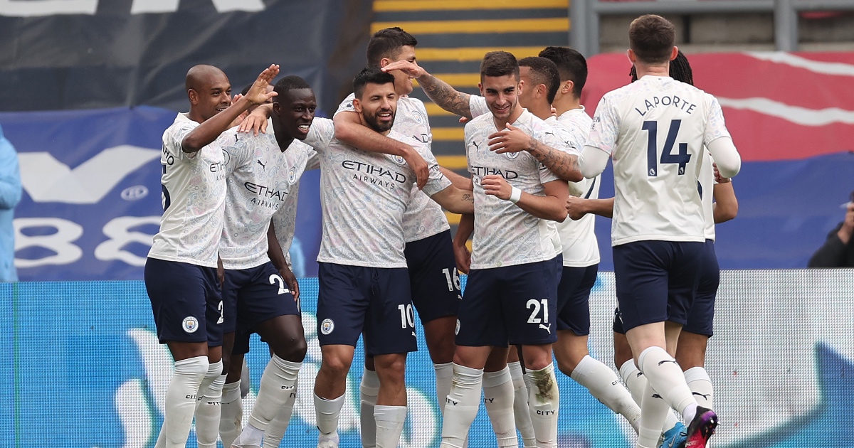 Νίκη τίτλου για την Μάντσεστερ Σίτι – «Αγκαλιά» με το τρόπαιο