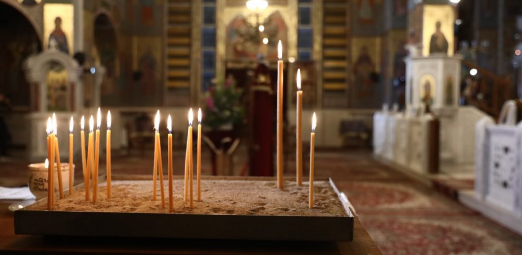 Παρακολουθήστε live τη Θεία Λειτουργία της Ανάστασης (βίντεο)