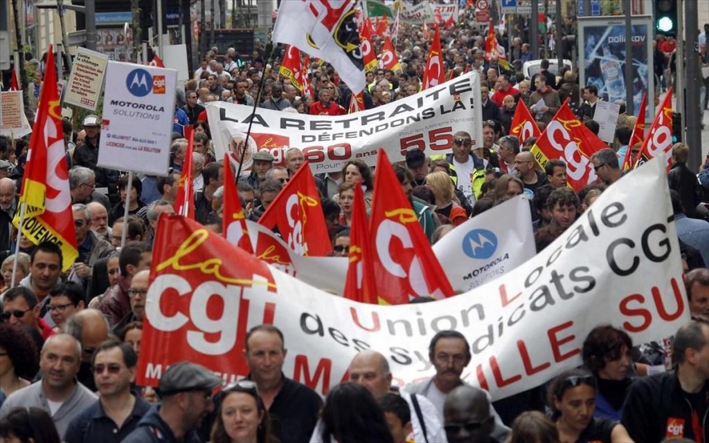 Γαλλία: Ένταση και συμπλοκές στις διαδηλώσεις για την Πρωτομαγιά – Δεκάδες συλλήψεις (βίντεο)