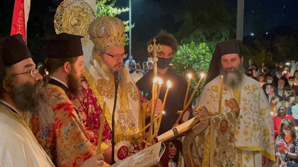 «Κεραυνοί» Μητροπολίτη Λαρίσης για την μη έλευση του Αγίου Φωτός: «Απρέπεια» – Αξιωματούχοι περίμεναν στην 110 Π.Μ.!