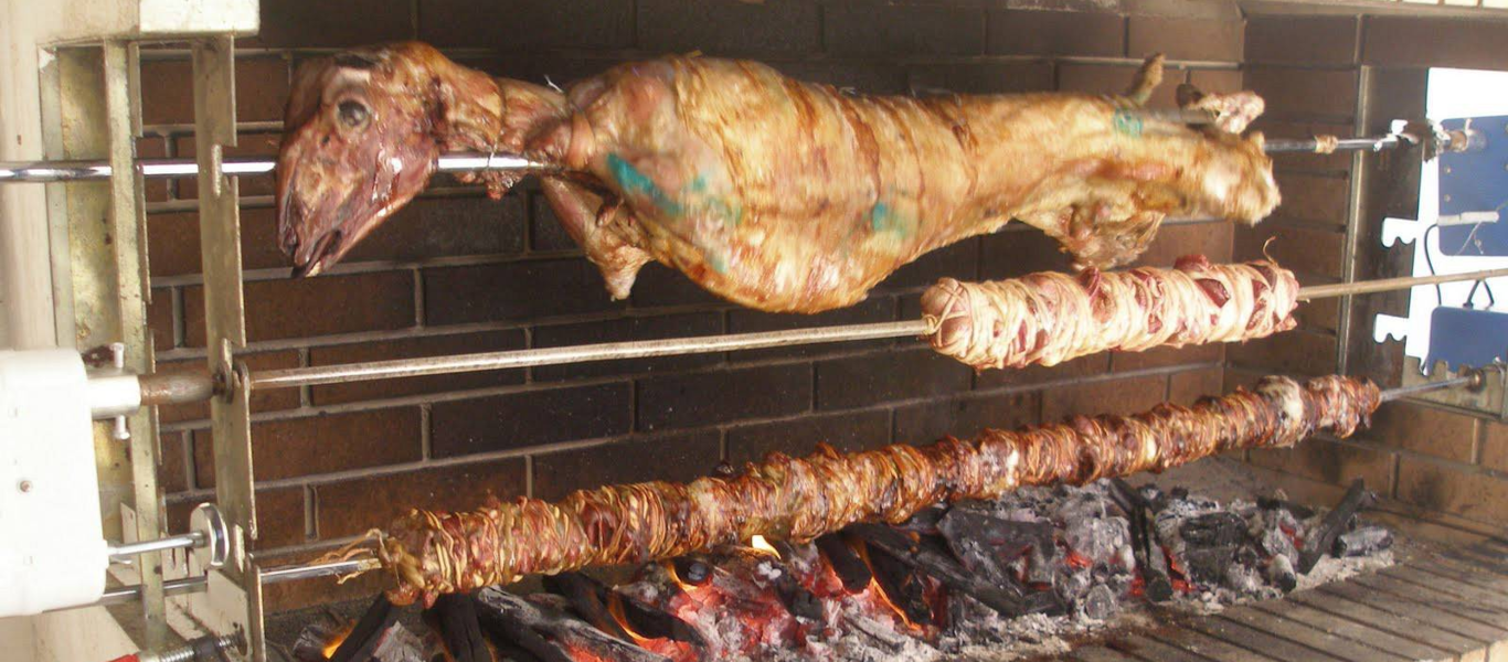 Φάγατε παραπάνω αρνί και κοκορέτσι; – Τα μυστικά για να χωνέψετε ευκολότερα