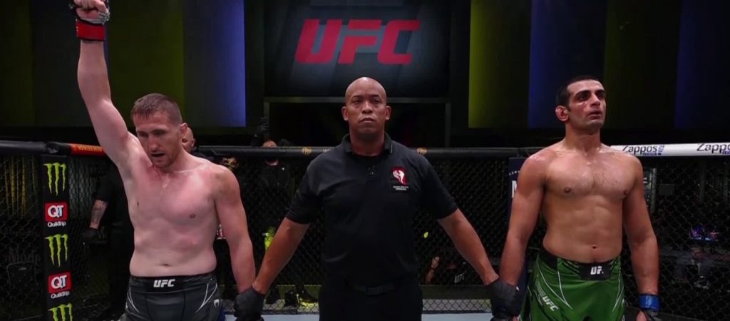 UFC: Ιστορική νίκη για τον Α.Μιχαηλίδη – Η πρώτη για Έλληνα στον θεσμό (βίντεο)