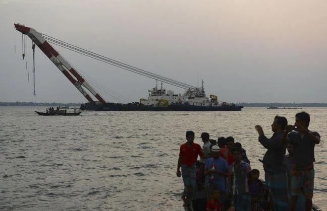 Τουλάχιστον 25 νεκροί μετά την σύγκρουση πλοίων σε ποτάμι στο Μπανγκλαντές
