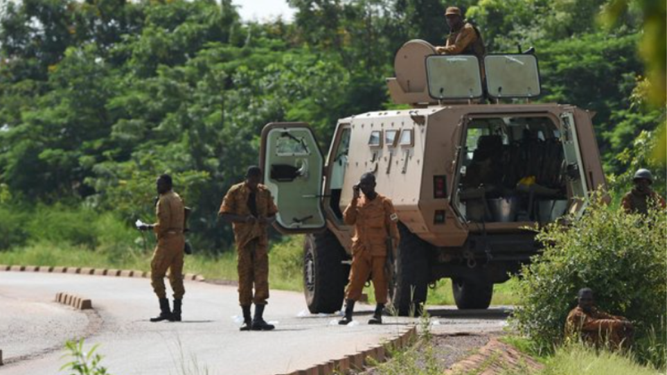 Μπουρκίνα Φάσο: Επίθεση τζιχαντιστών σε χωριό – Δεκάδες νεκροί