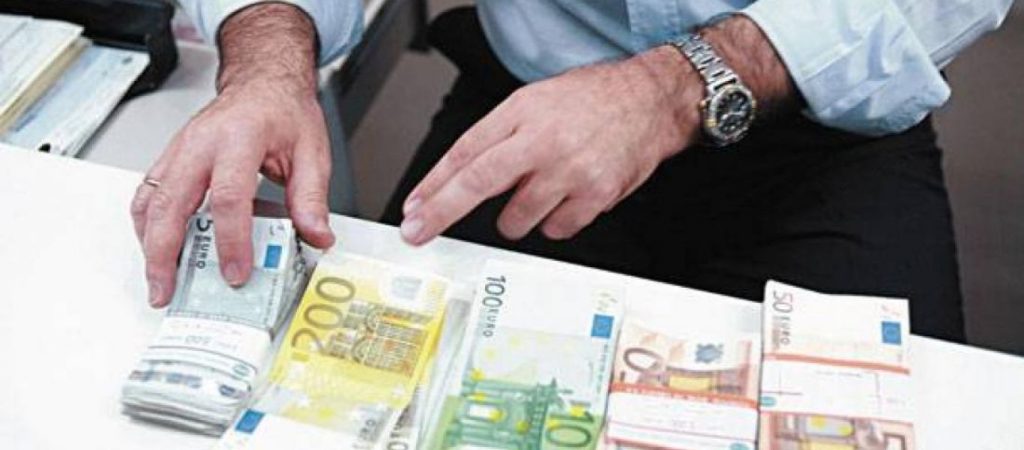 Η πορεία των καταθέσεων εν μέσω πανδημίας – Τι συμβαίνει με τις επιχειρήσεις και τα νοικοκυριά