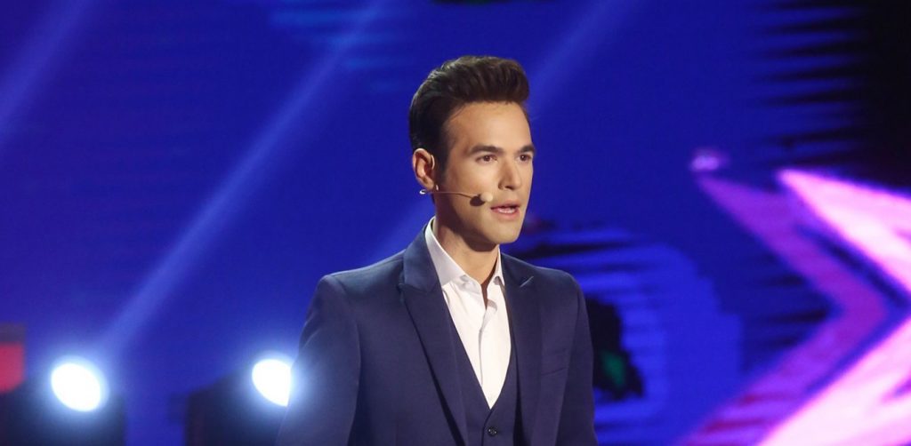 Μ.Φουρθιώτης: Η σιωπή της κυβέρνησης και οι φερόμενες σχέσεις του παρουσιαστή με στελέχη της