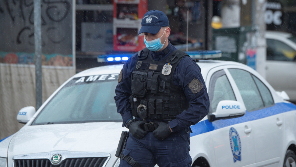 Αστυνομικοί στο Ηράκλειο καταγγέλλουν πώς κόλλησαν κορωνοϊό – Στα κρατητήρια μεταγωγών