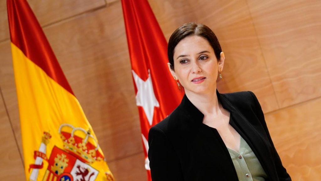 Η «θηλυκή Τραμπ» που θριάμβευσε στην Ισπανία απορρίπτει τα lockdown και δείχνει το δρόμο στην ελληνική Δεξιά