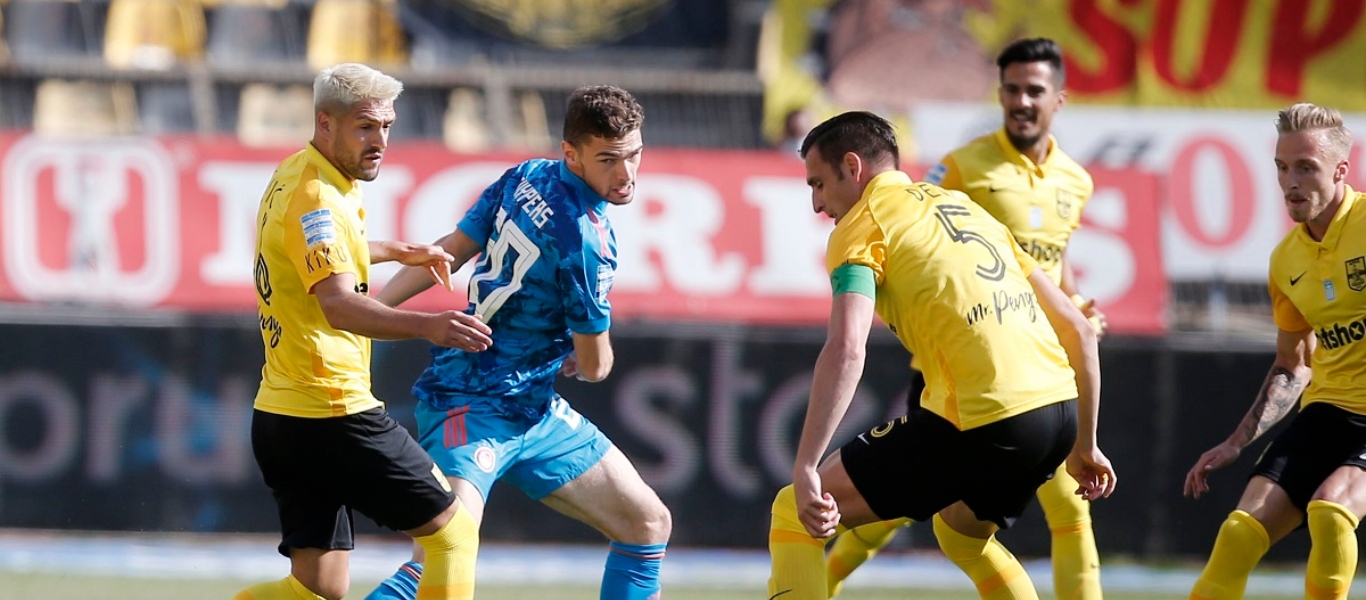 Άρης – Ολυμπιακός 1-1: «Έβγαλαν τα μάτια» τους οι Θεσσαλονικείς στο τέλος