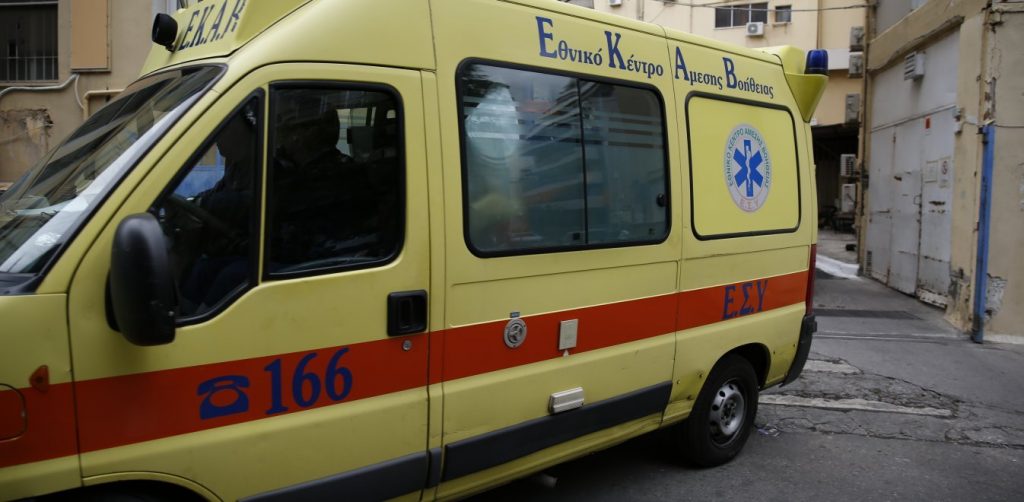 Λούτσα: 15χρονος χτυπήθηκε από κροτίδα στο μάτι και κινδύνεψε να το χάσει