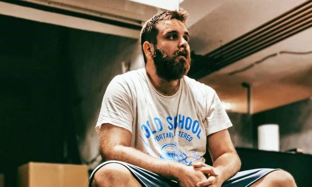 Θ.Ζάμπρας σε Σ.Πούμπουρα: «Τάισε το παιδί με τριβή» (βίντεο)