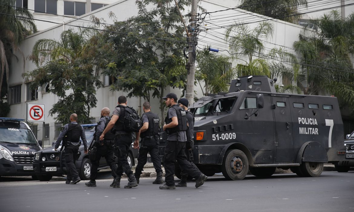 Βραζιλία: Ανταλλαγή πυροβολισμών σε μετρό του Ρίο ντε Τζανέιρο – Δεκάδες οι νεκροί (βίντεο)