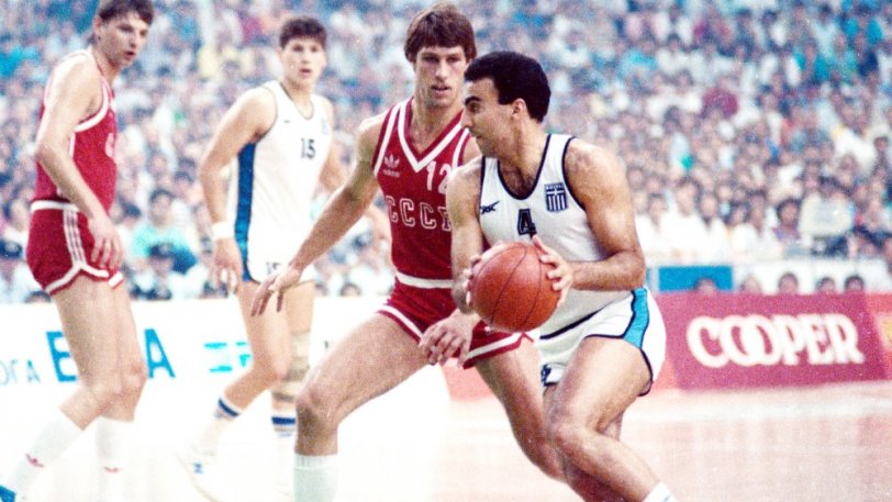 Β.Γκομέλσκι: «Eφεύρεση η όλη ιστορία ελληνικής δωροδοκίας προς τους σοβιετικούς»