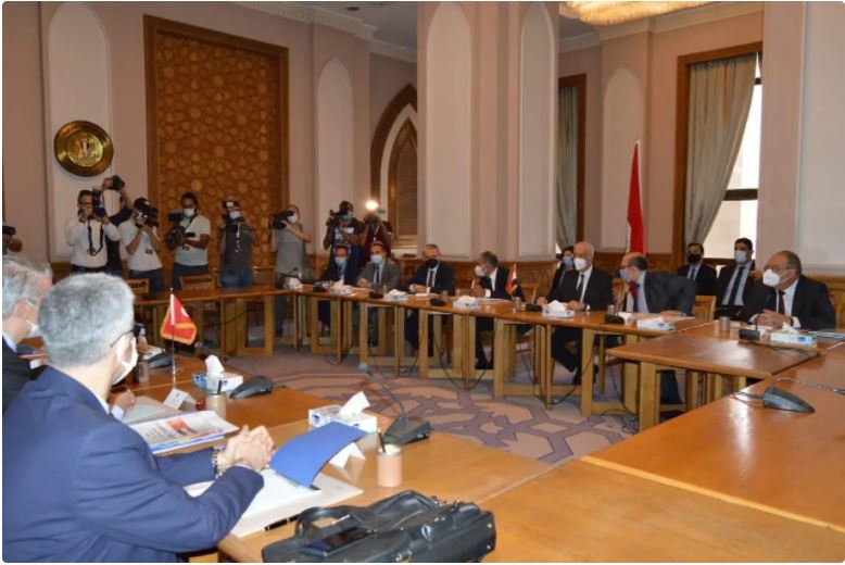Αίγυπτος: «Ειλικρινείς και σε βάθος οι διαπραγματεύσεις με την Τουρκία» – Τι συζητήθηκε