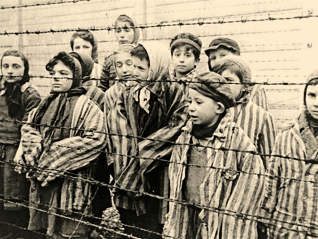 Χιλιάδες απόγονοι θυμάτων του ολοκαυτώματος απέκτησαν αυστριακή υπηκοότητα