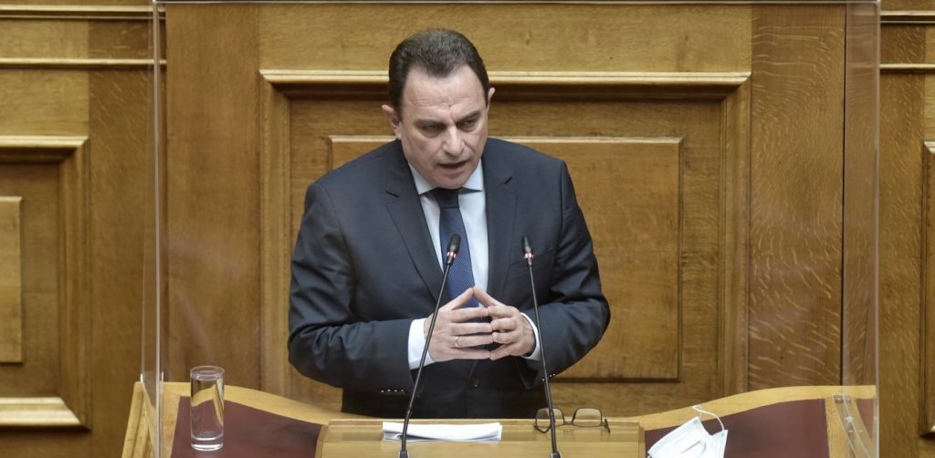 Συνεχίζεται το αλαλούμ με τα SMS – «Καταργούνται από 15 Μαΐου» λέει τώρα ο Γεωργαντάς