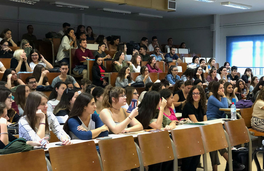 Άνοιγμα των κολεγίων και των ΙΕΚ στις 17 Μαΐου ανακοίνωσε το υπουργείο Παιδείας