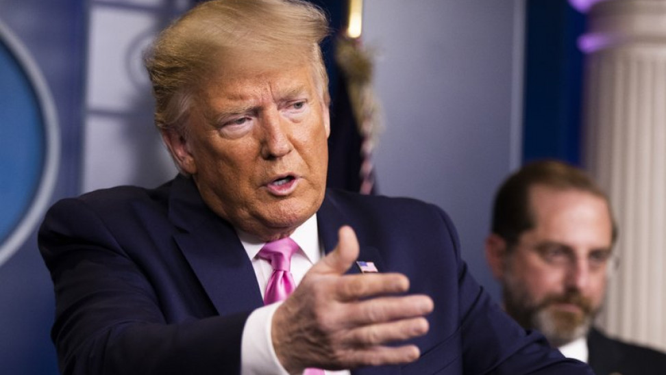 Το Twitter ανέστειλε τον λογαριασμό της πλατφόρμας επικοινωνίας του Ν.Τραμπ – Αποκλεισμός και από την Facebook