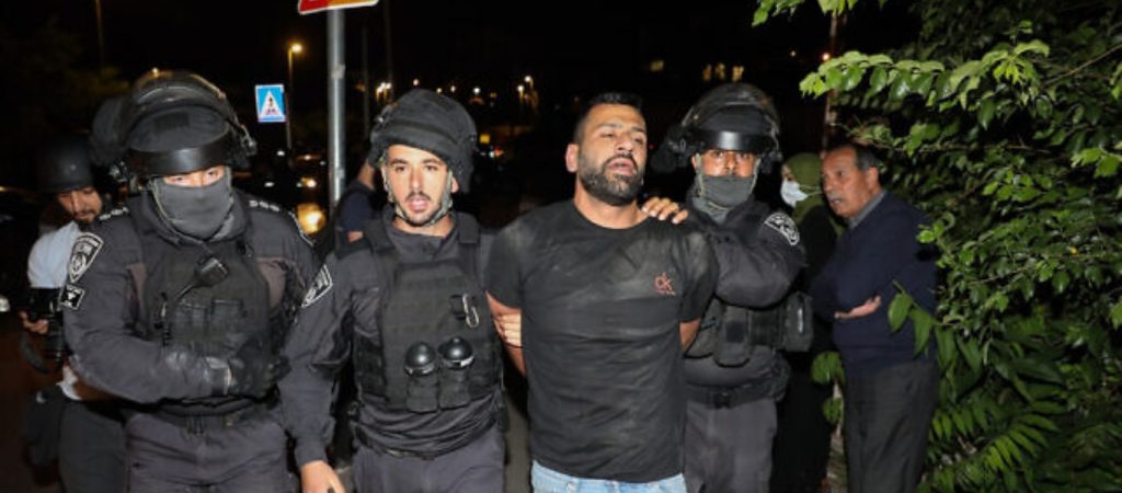 Ισραήλ: Συγκρούσεις ξέσπασαν μεταξύ Παλαιστίνιων πιστών και Ισραηλινών αστυνομικών
