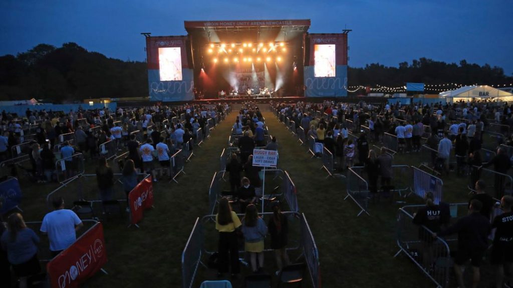 Συναυλίες από τις 28 Μαΐου με self test και καρέκλες ανακοίνωσε ο Ν.Γιατρομανωλάκης