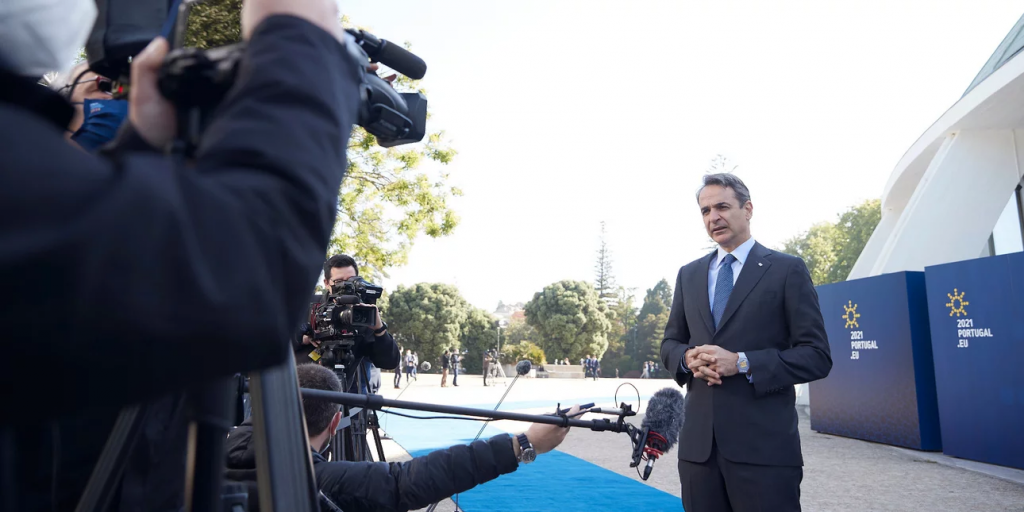 Ο Κ.Μητσοτάκης στους ξένους ηγέτες: «Μην βάζετε σε καραντίνα όσους επιστρέφουν από τις διακοπές στην Ελλάδα»