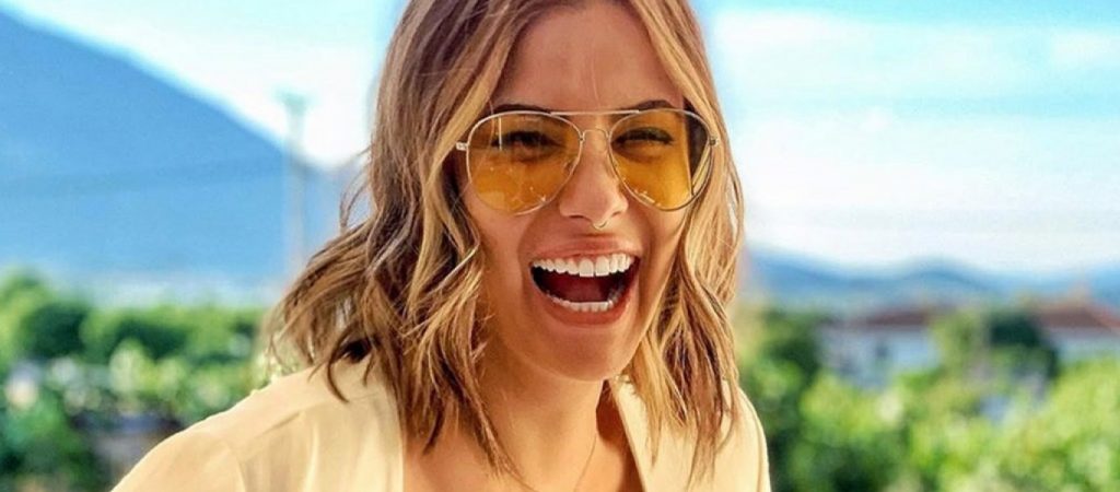 Κορμάρα η Λάουρα Νάργες – Ποζάρει με «καυτό» σορτς και προκαλεί «εγκεφαλικά» (φώτο)