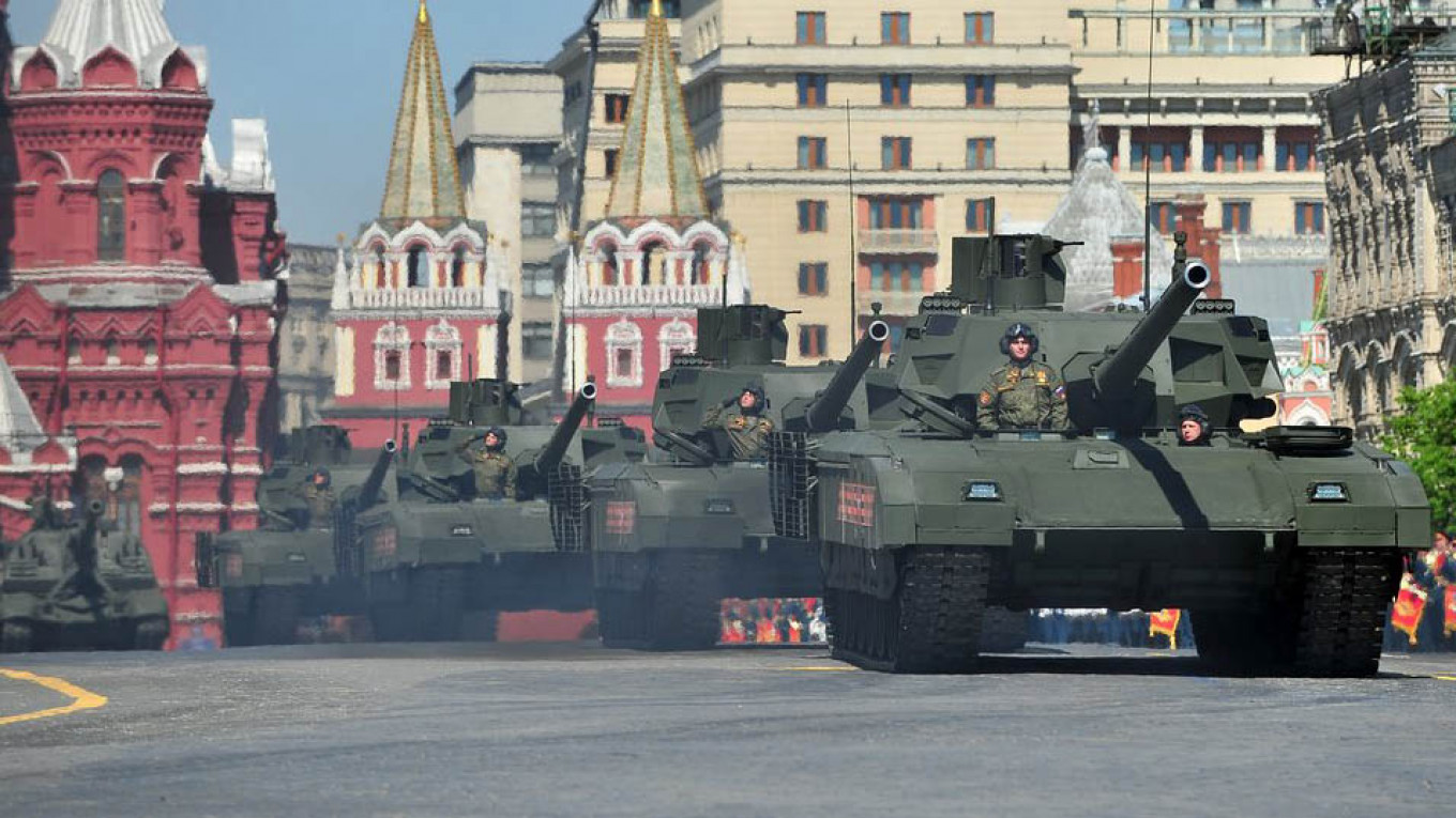 Στρατιωτική παρέλαση για την Ημέρα της Νίκης στην Μόσχα – Β.Πούτιν: «Αν χρειαστεί θα απαντήσουμε σκληρά» (Upd)