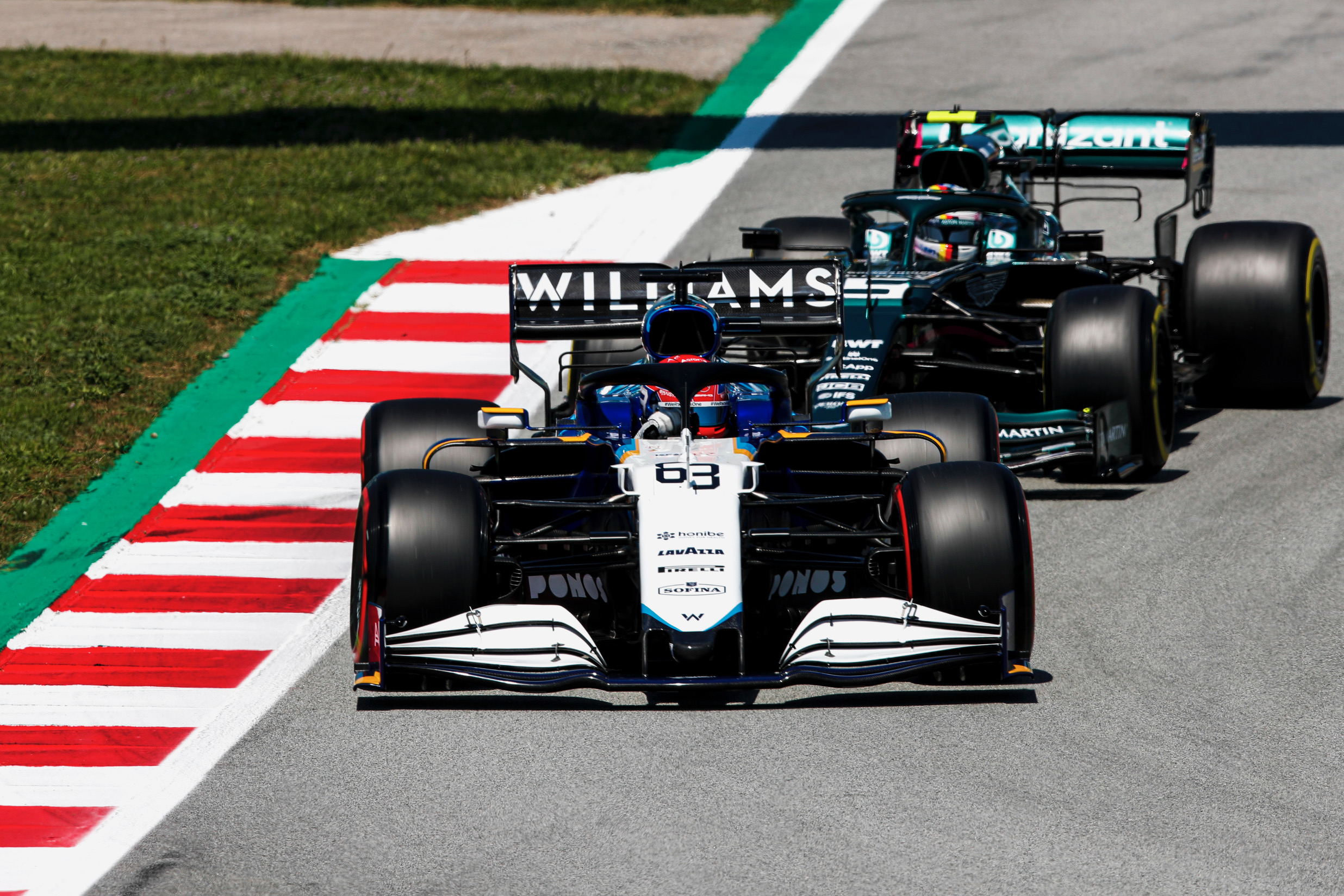 Ο Lewis Hamilton έφτασε τις 100 pole position και ξεκινάει πρώτος στο σημερινό Grand Prix της Ισπανίας