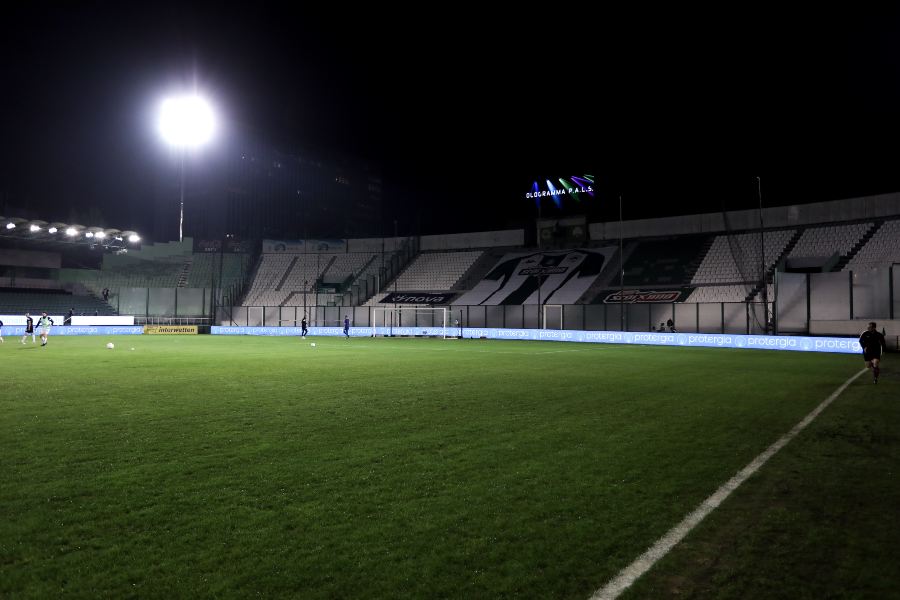 Παναθηναϊκός: Παίκτες και προπονητής φυγαδεύτηκαν από το γήπεδο της Λεωφόρου (βίντεο)