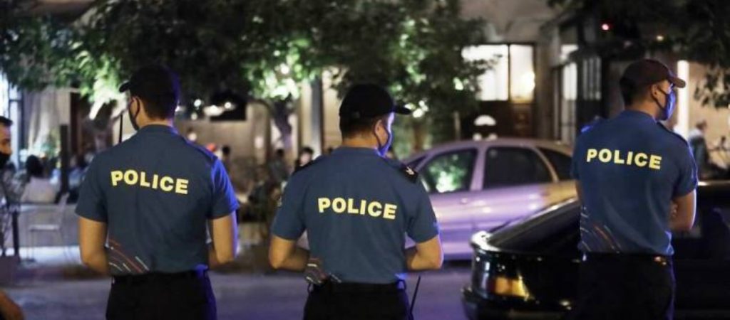 Νέα Σμύρνη: Συλλήψεις σε καταστήματα το πρώτο Σαββατόβραδο με ανοιχτή εστίαση