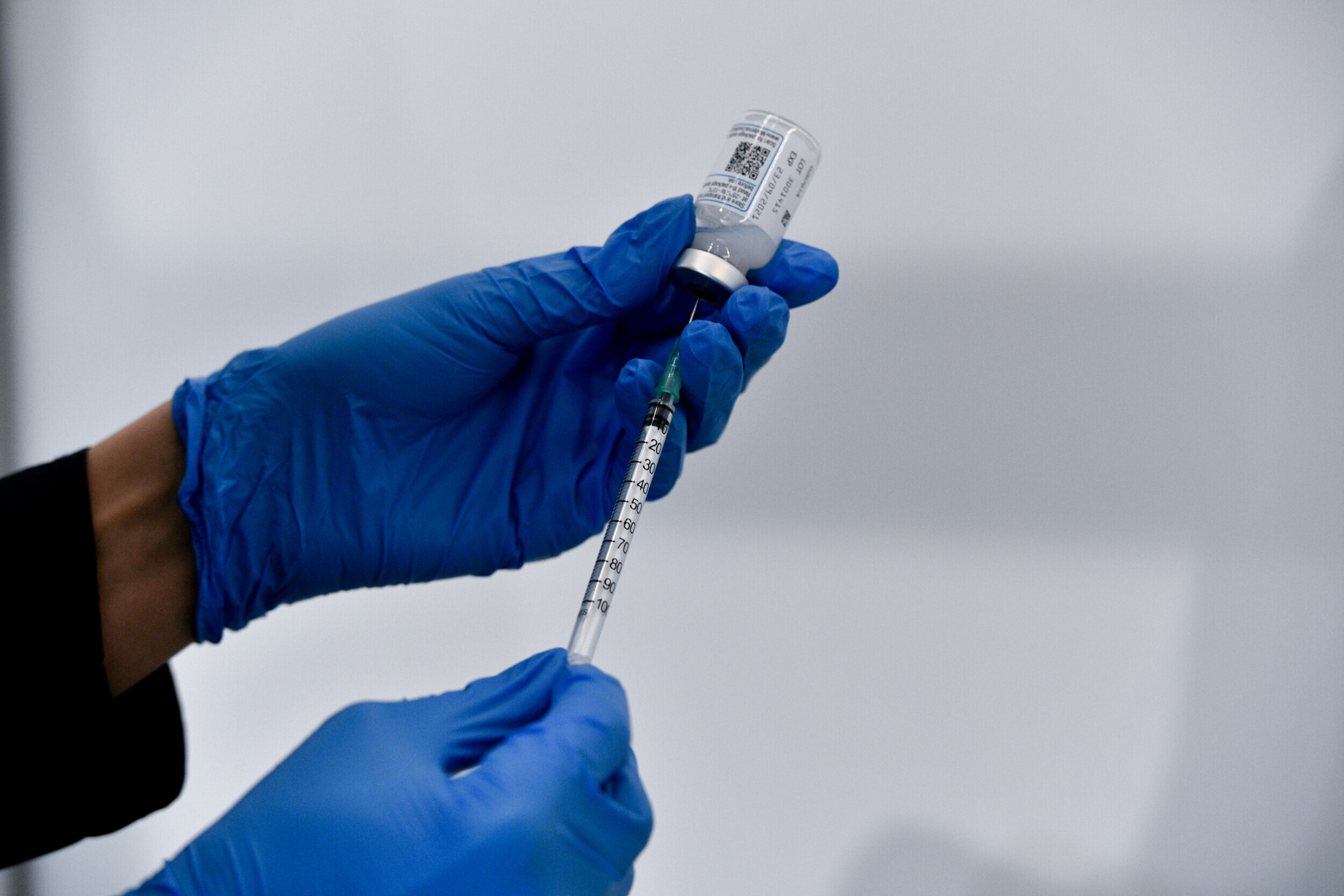 Νεκρή 68χρονη στην Πέλλα λίγη ώρα μετά τον εμβολιασμό της με την 2η δόση του εμβολίου της Pfizer
