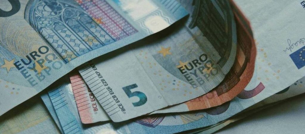 Πρόγραμμα «Γέφυρα 2»: Εκπνέει σήμερα η προθεσμία – Οι «παγίδες» για επαγγελματίες & εταιρίες