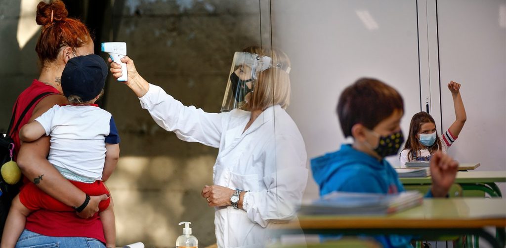 Υπ.Παιδείας: Δέκα βασικές ερωτο-απαντήσεις για την επαναλειτουργία των σχολείων