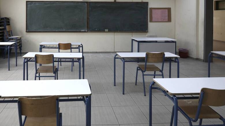 Σχολεία: Επιστροφή στα θρανία αύριο για τους μαθητές – Οι 10 ερωτήσεις-απαντήσεις του υπουργείου Παιδείας