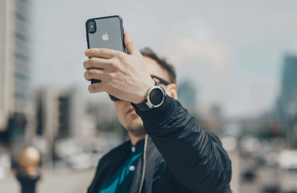 Αυτή ήταν η πρώτη selfie που βγήκε ποτέ – Πότε, πού και ποιος την έβγαλε; (φωτο)