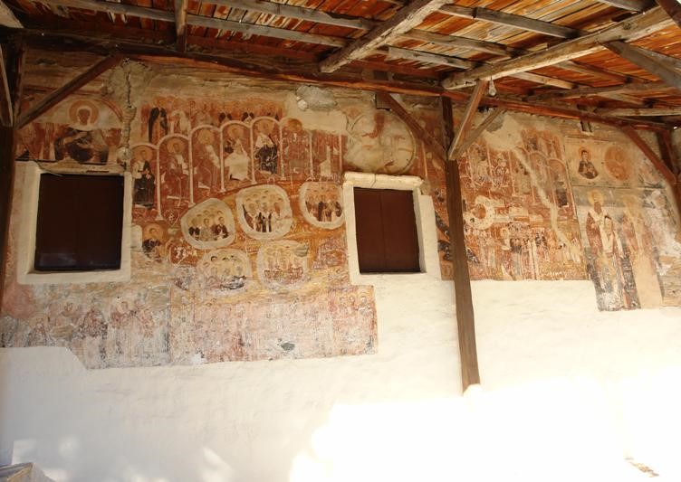 Άγνωστοι βανδάλισαν αγιογραφία ανεκτίμητης αξίας σε παρεκκλήσι του Βόλου (φωτο)