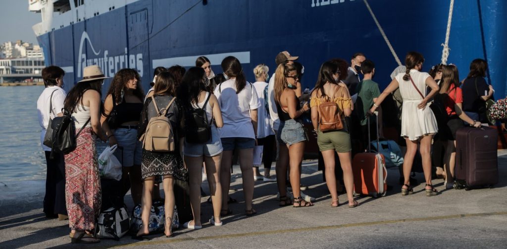 Με self test ή pcr 72 ώρες πριν από το ταξίδι η μετακίνησή μας προς τα νησιά – Όλα όσα πρέπει να γνωρίζετε