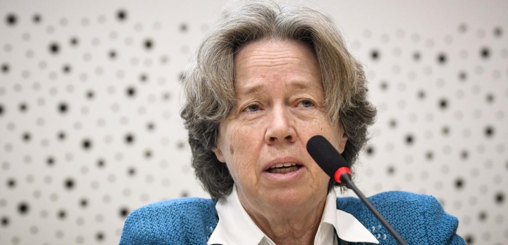 A.Λινού: «Θα πρέπει να δοθεί η ελευθερία στα νεότερα άτομα να επιλεγούν τα εμβόλια»