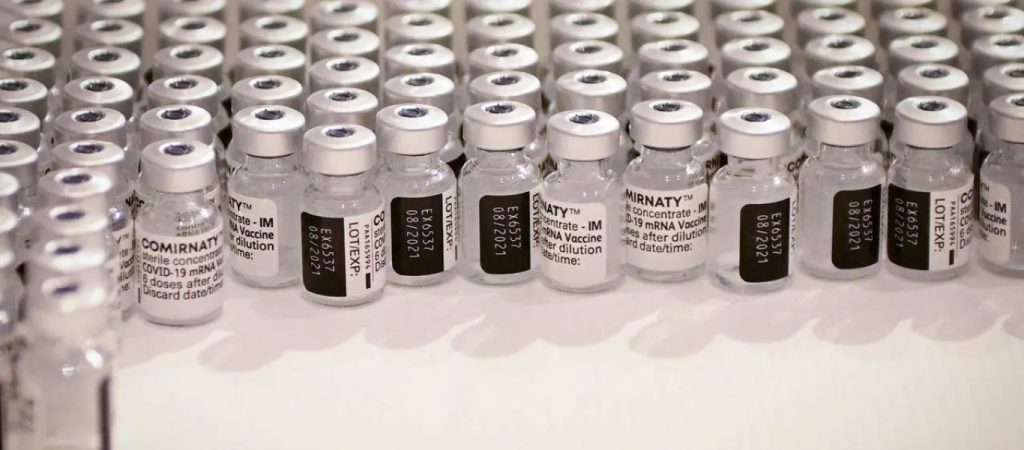 BioNTech: Aποτελεσματικό το εμβόλιο απέναντι στις παραλλαγές του κορωνοϊού