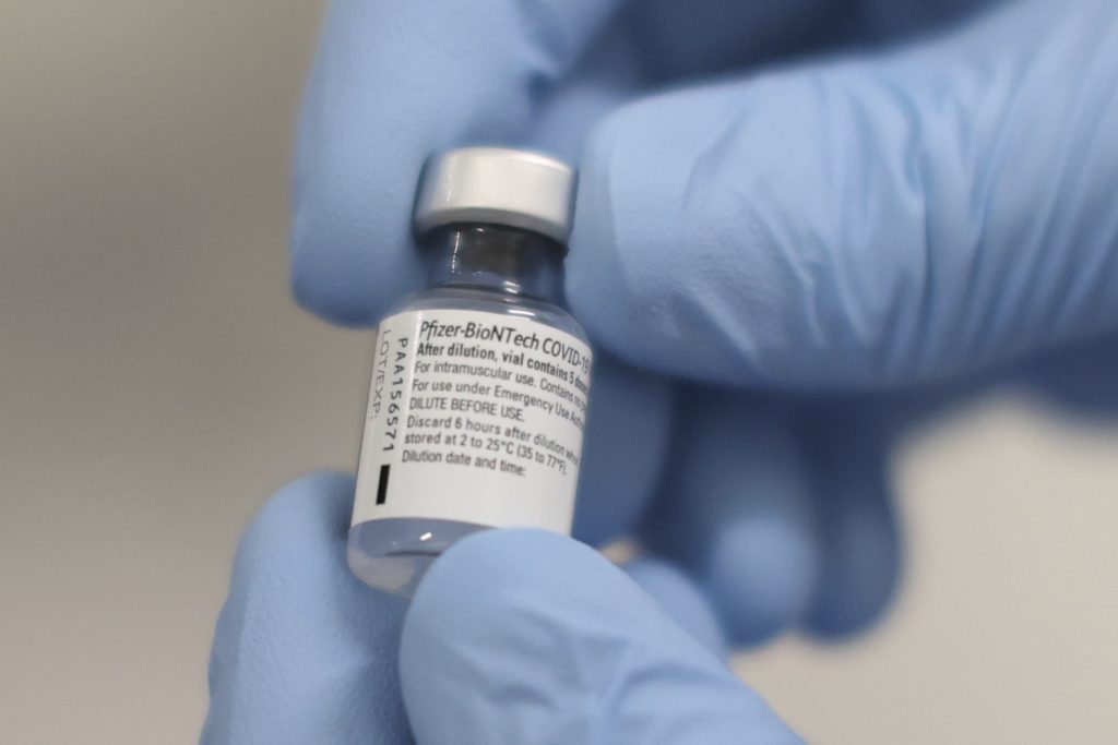 Εμβόλιο Pfizer/BioNTech – Πέλλα: Νεκρή 68χρονη λίγες ώρες μετά τον εμβολιασμό της – Τι αναφέρει ο δικηγόρος της