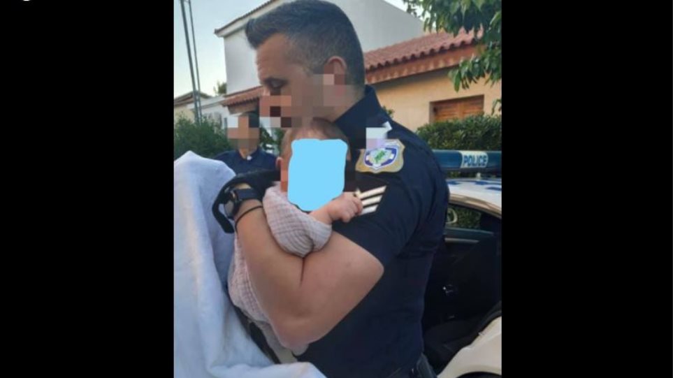 Γλυκά Νερά: «Ραγίζει» καρδιές η αγκαλιά αστυνομικού στο άτυχο βρέφος της Καρολάιν (φώτο)