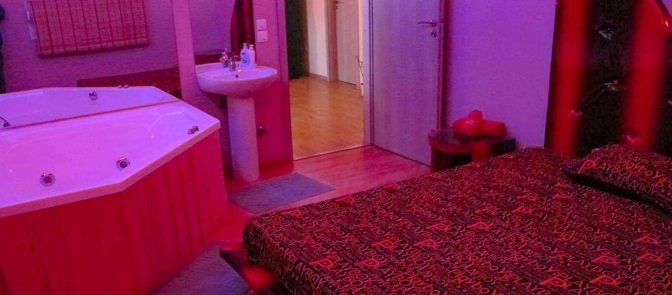 Ανοίγουν τις πόρτες τους οι οίκοι ανοχής – Ο τρόπος που θα λειτουργήσουν