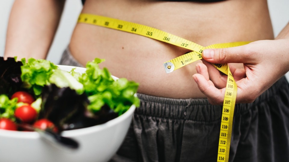 Απώλεια βάρους: Οκτώ τροφές που βοηθούν την καύση λίπους